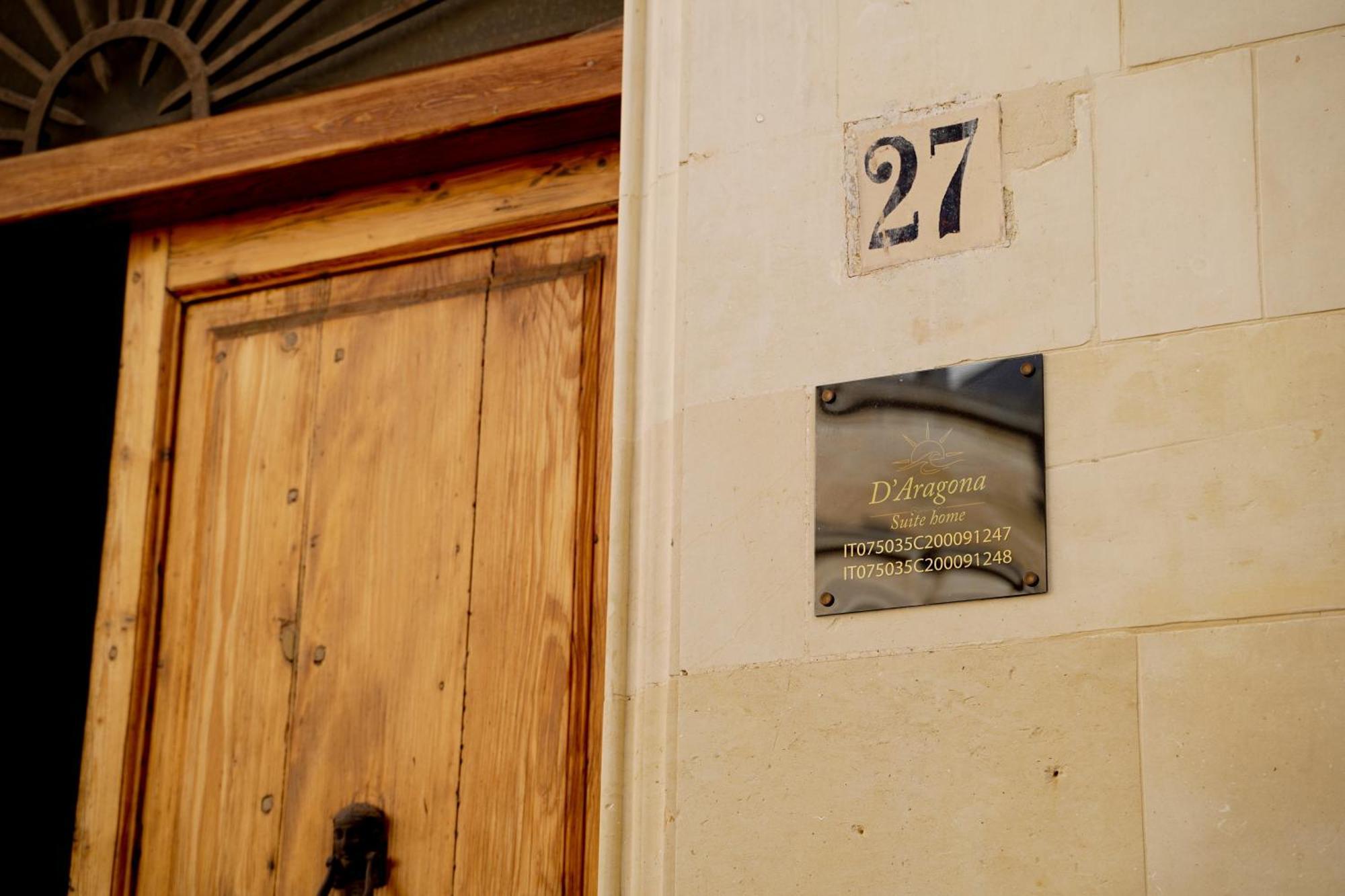 Suite Home D'Aragona Lecce Kültér fotó