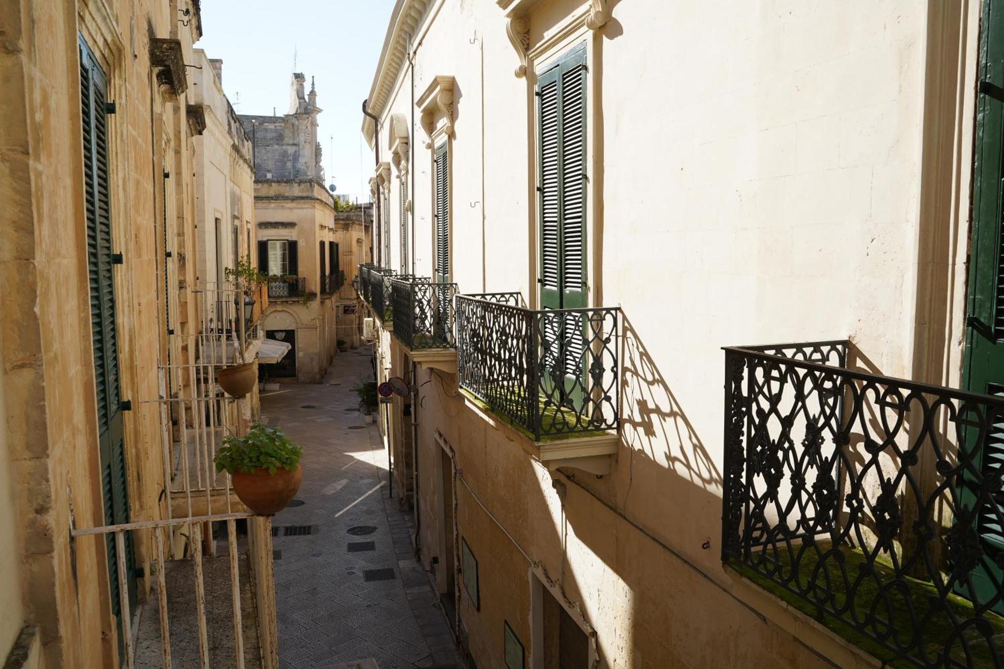 Suite Home D'Aragona Lecce Kültér fotó